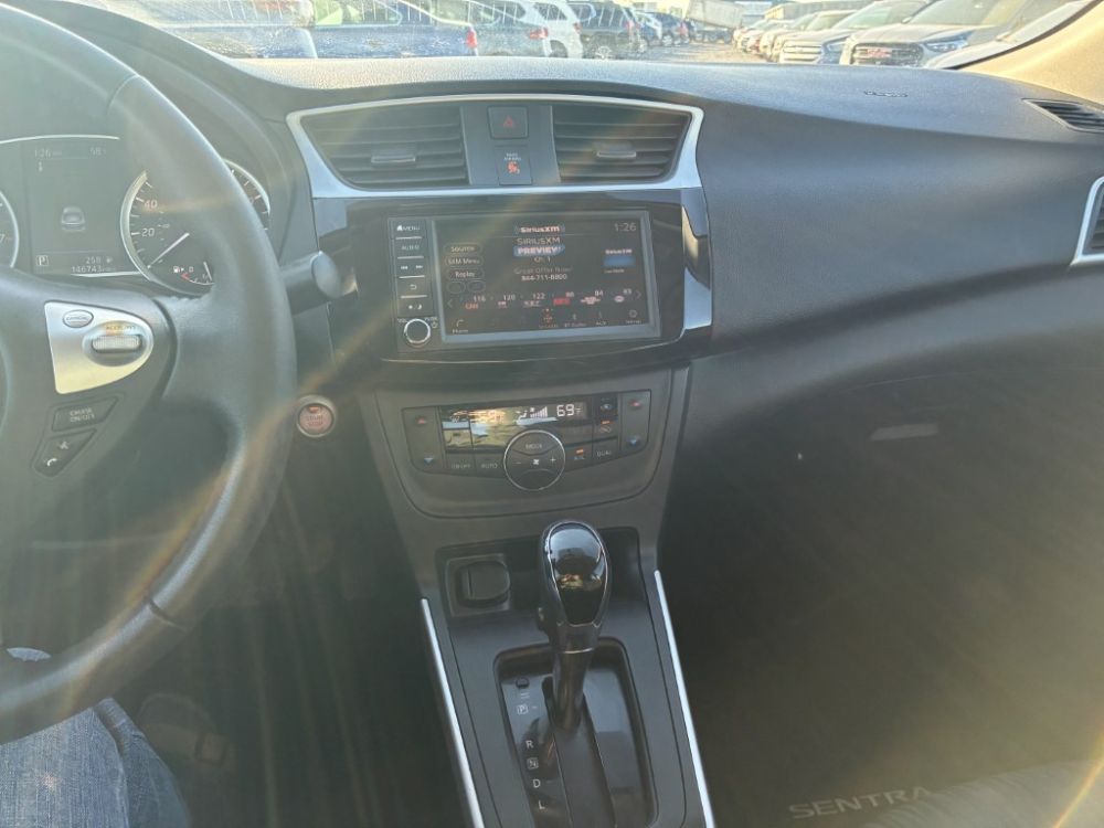 2019 NISSAN SENTRA - photo 8