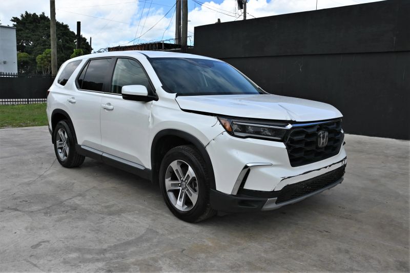 2025 Honda Pilot - photo 1
