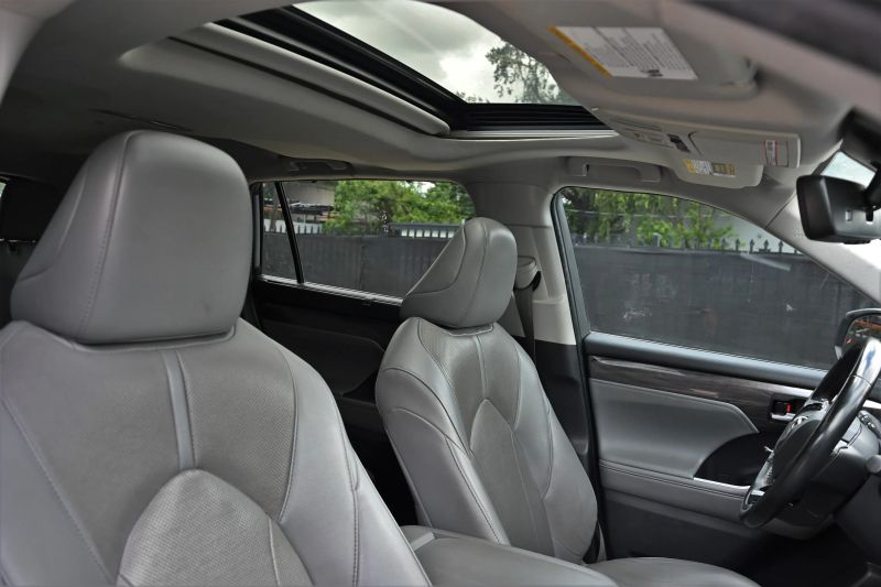 2023 Toyota Highlander Hybrid - photo 11