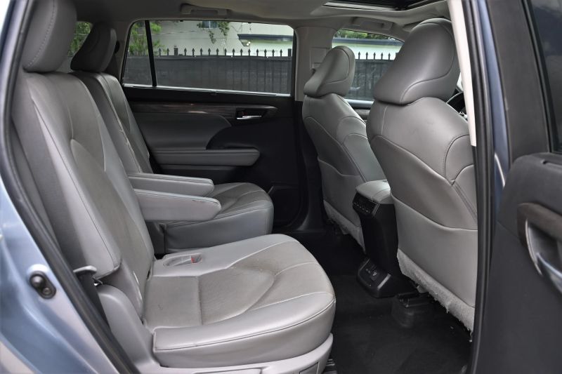 2023 Toyota Highlander Hybrid - photo 14