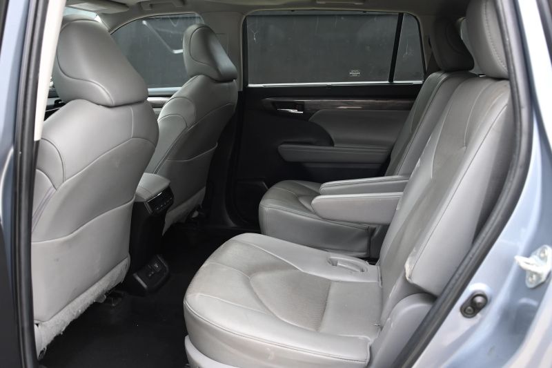 2023 Toyota Highlander Hybrid - photo 15