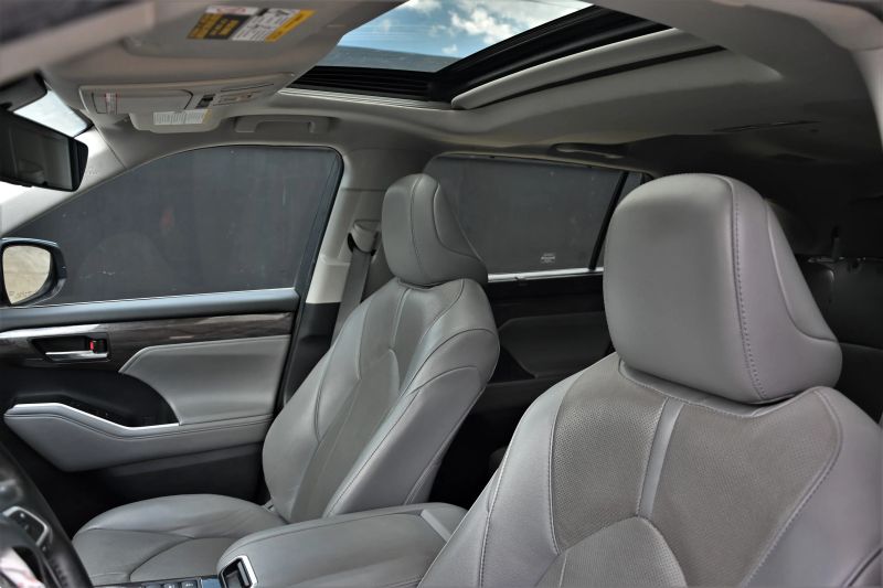 2023 Toyota Highlander Hybrid - photo 10