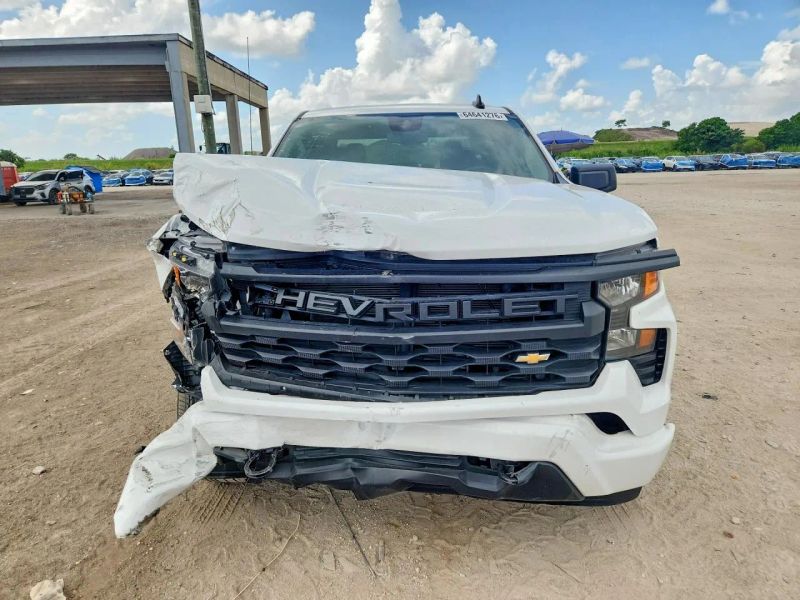 2025 Chevrolet Silverado 1500 Crew Cab - photo 5
