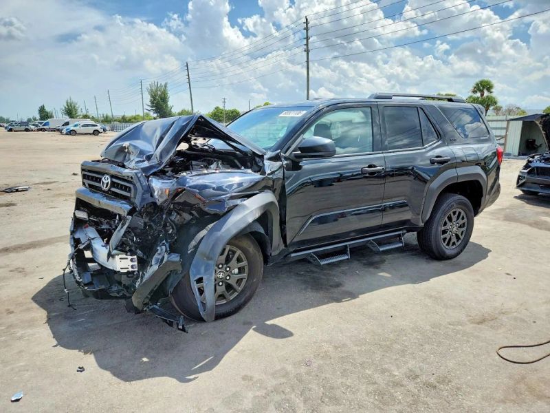 2026 Toyota 4Runner - photo 2