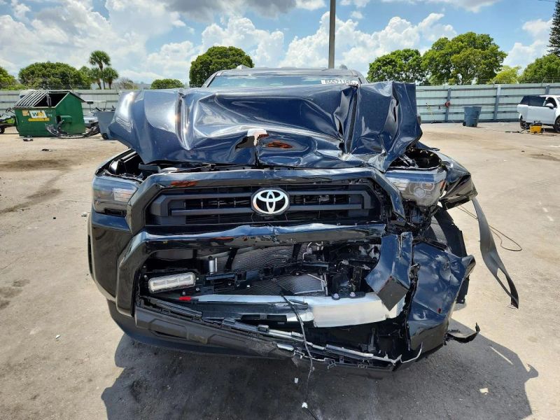 2026 Toyota 4Runner - photo 5