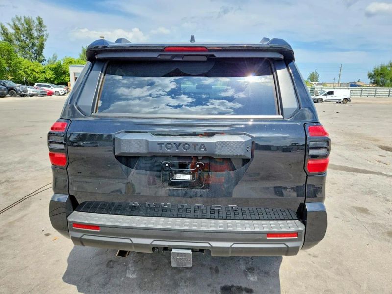 2026 Toyota 4Runner - photo 6