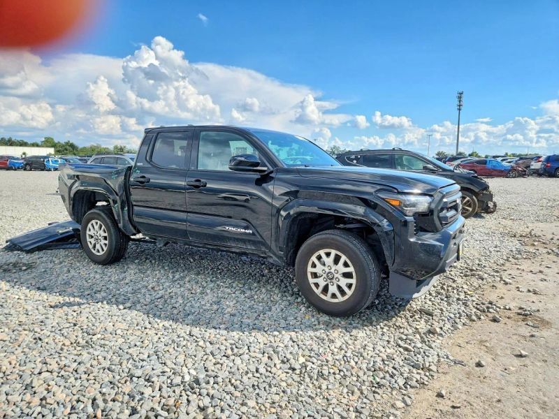 2025 Toyota Tacoma Double Cab - photo 2
