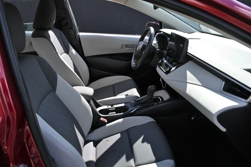 2025 Toyota Corolla - photo 11
