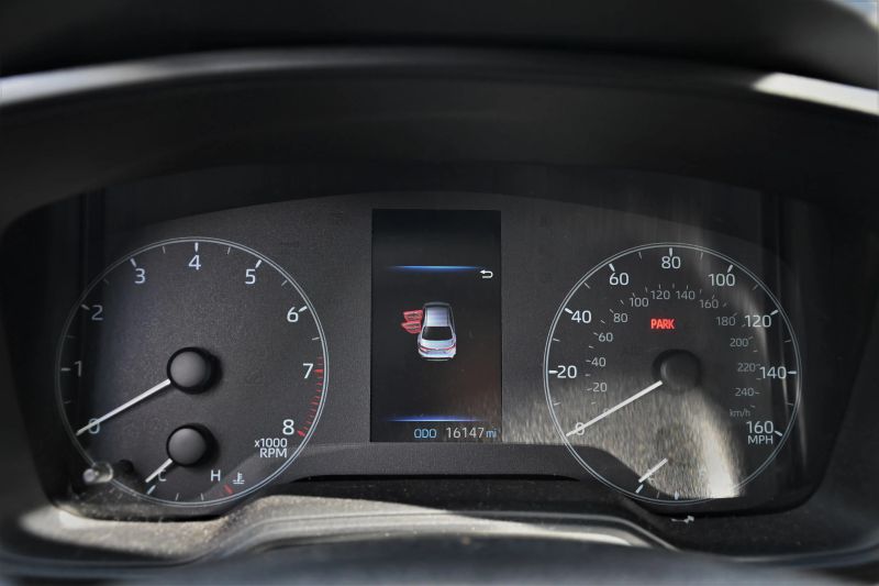 2025 Toyota Corolla - photo 7