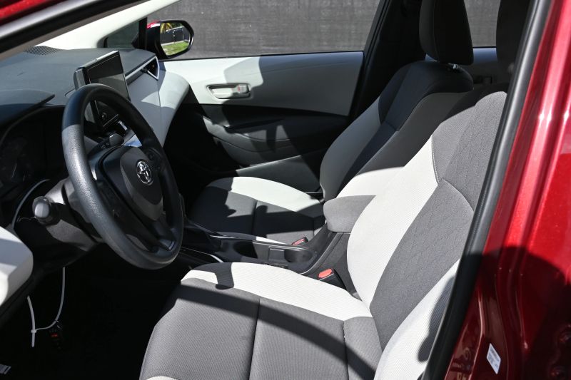 2025 Toyota Corolla - photo 10