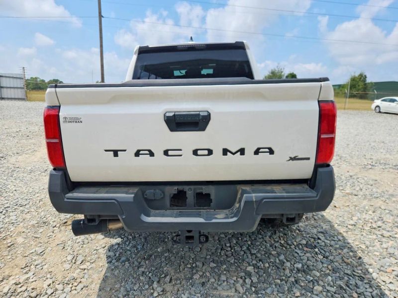 2025 Toyota Tacoma Double Cab - photo 6
