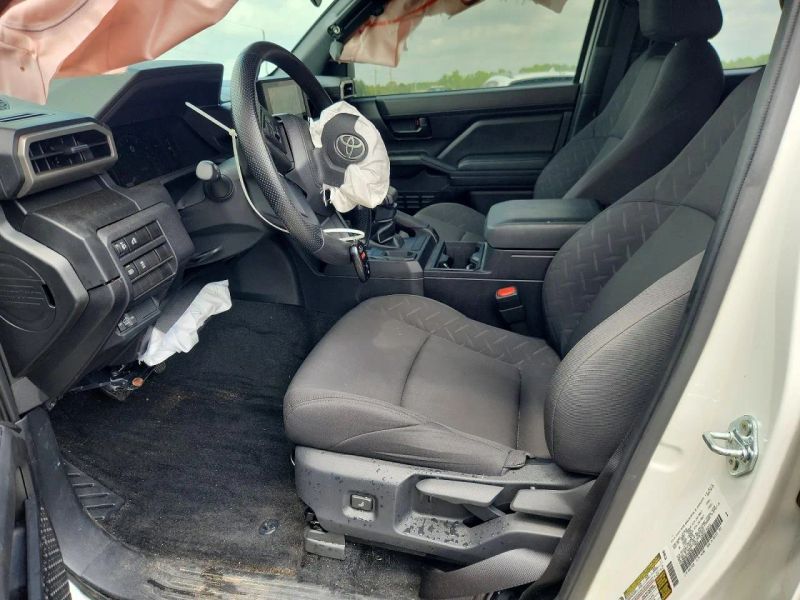 2025 Toyota Tacoma Double Cab - photo 7