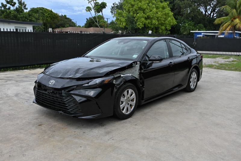 2026 Toyota Camry - photo 2