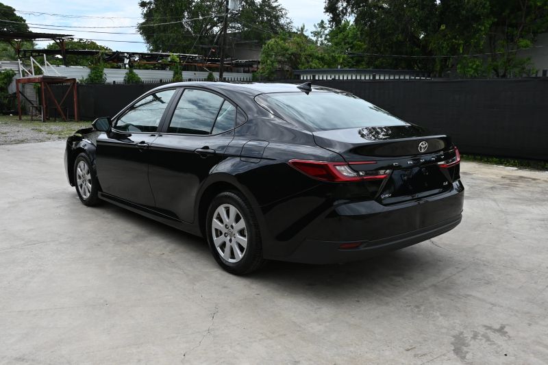 2026 Toyota Camry - photo 5