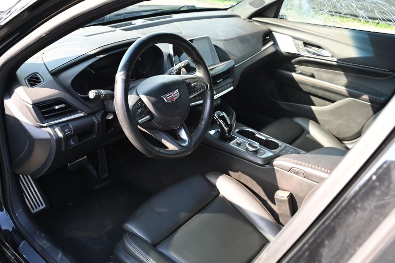 2023 Cadillac CT4 - photo 13