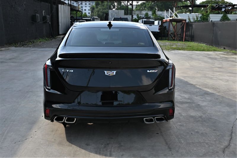 2023 Cadillac CT4 - photo 4
