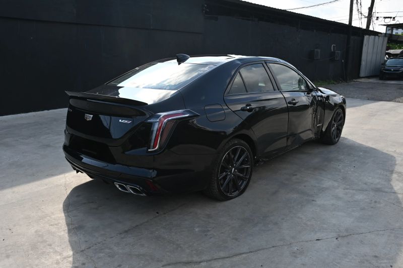 2023 Cadillac CT4 - photo 5