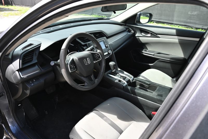 2019 Honda Civic - photo 10