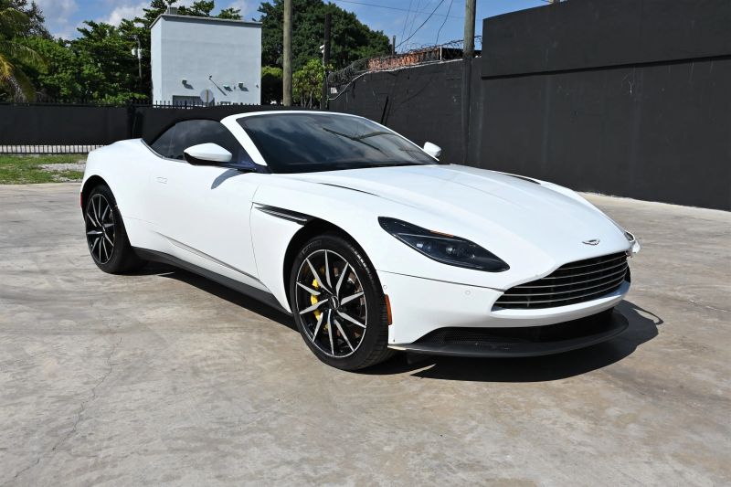 2020 Aston Martin DB11 - photo 1