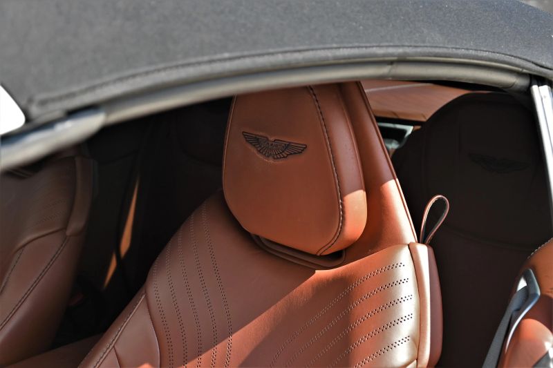 2020 Aston Martin DB11 - photo 12