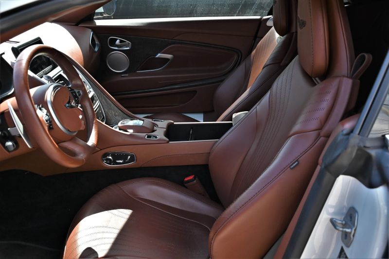 2020 Aston Martin DB11 - photo 14