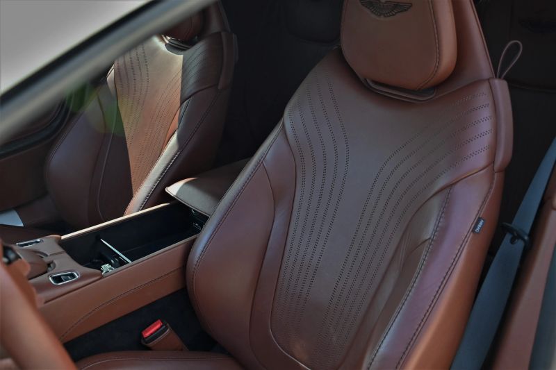 2020 Aston Martin DB11 - photo 15