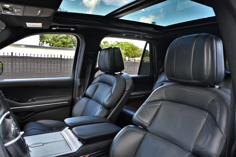 2025 Lincoln Navigator - photo 18