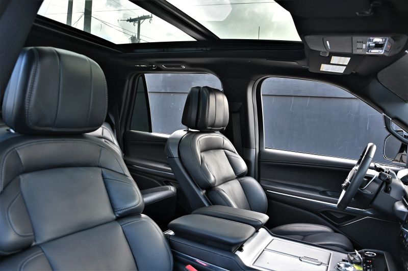 2025 Lincoln Navigator - photo 19