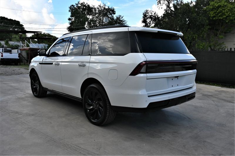 2025 Lincoln Navigator - photo 5
