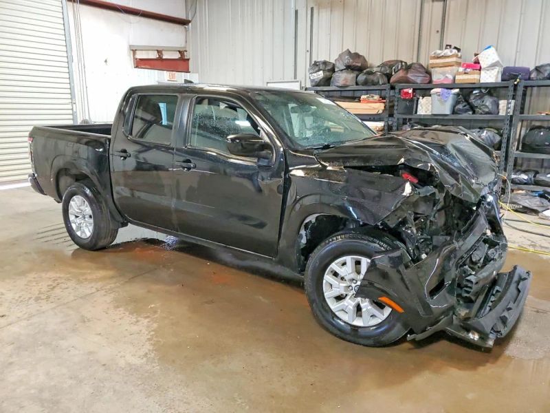 2022 Nissan Frontier Crew Cab - photo 4