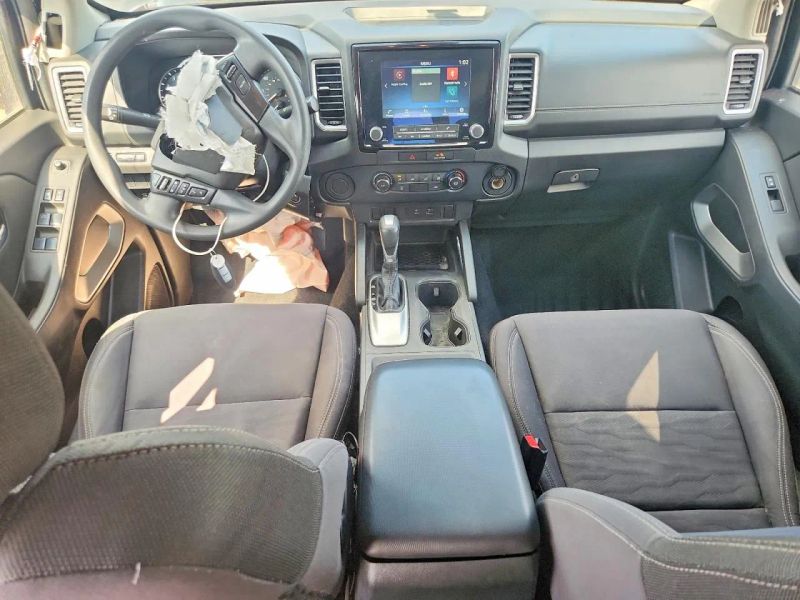 2022 Nissan Frontier Crew Cab - photo 8