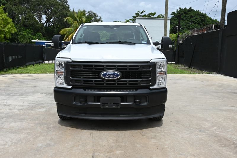 2023 Ford F250 Super Duty Crew Cab - photo 2