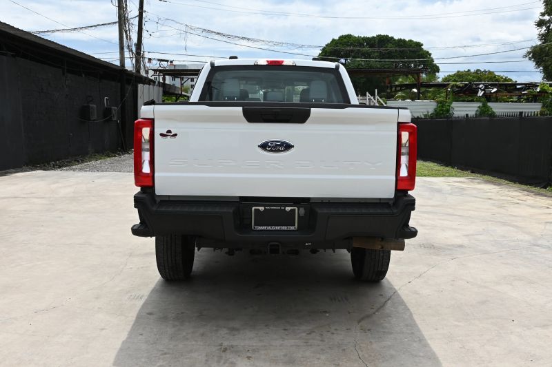 2023 Ford F250 Super Duty Crew Cab - photo 5