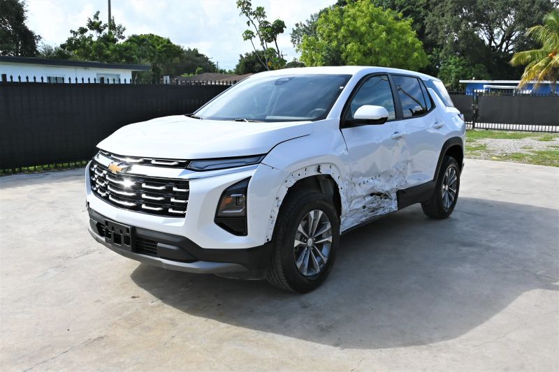 2025 Chevrolet Equinox - photo 2