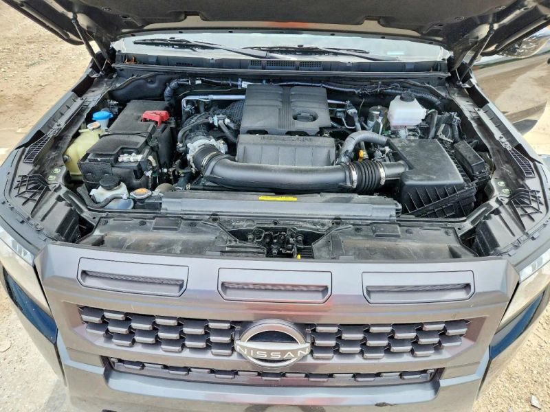 2025 Nissan Frontier Crew Cab - photo 11