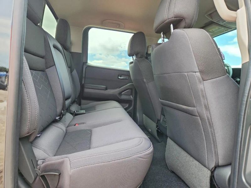 2025 Nissan Frontier Crew Cab - photo 10