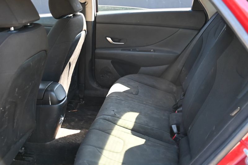2025 Hyundai Elantra - photo 14