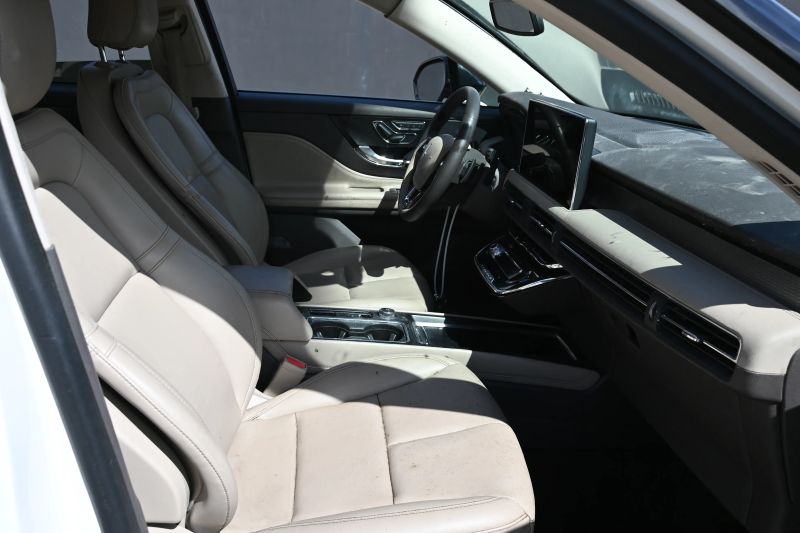2023 Lincoln Corsair - photo 12