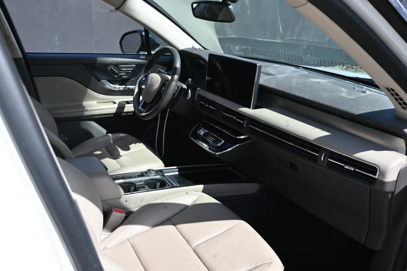 2023 Lincoln Corsair - photo 13