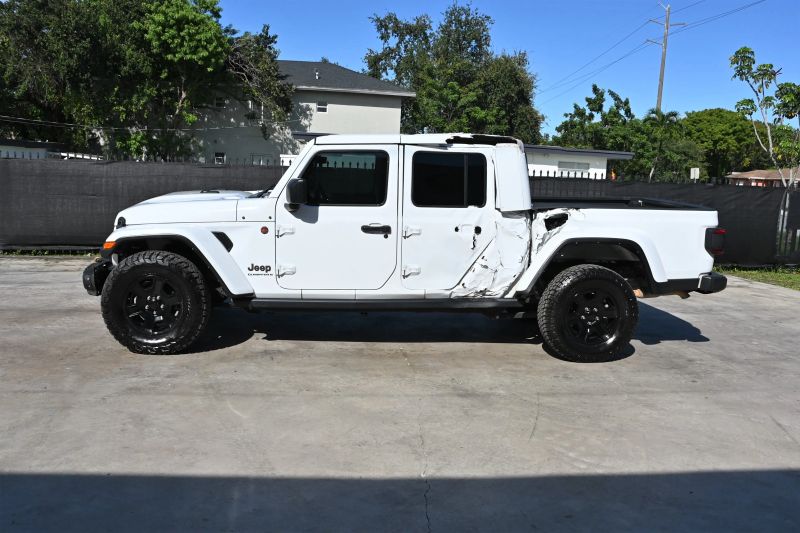 2023 Jeep Gladiator - photo 7