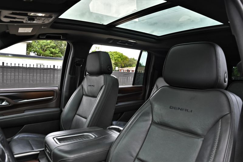 2022 GMC Yukon XL - photo 13