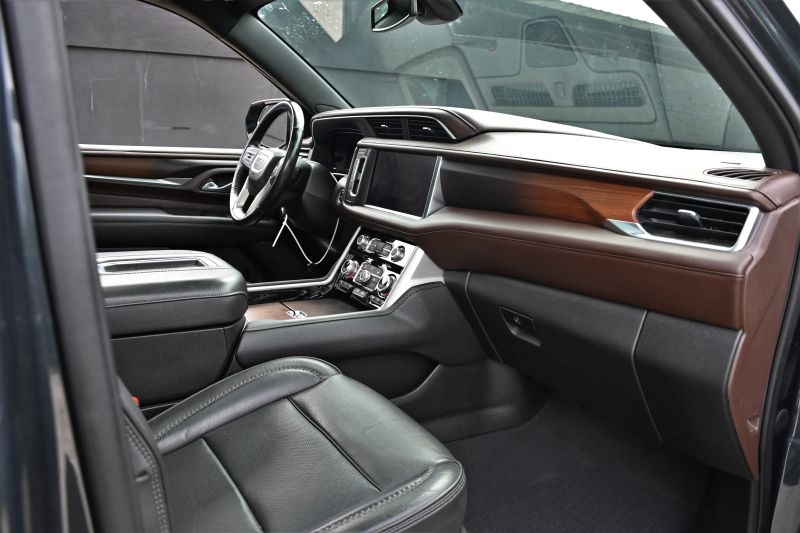 2022 GMC Yukon XL - photo 16