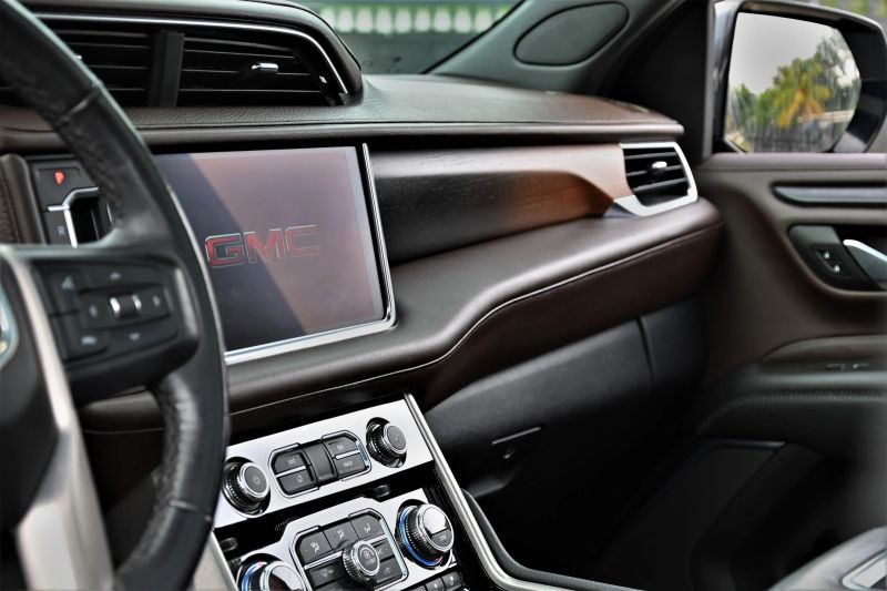 2022 GMC Yukon XL - photo 9