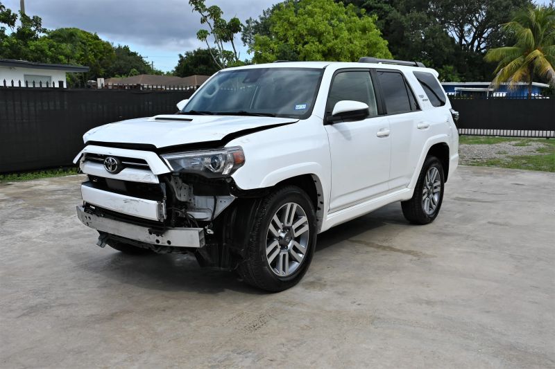 2024 Toyota 4Runner - photo 2