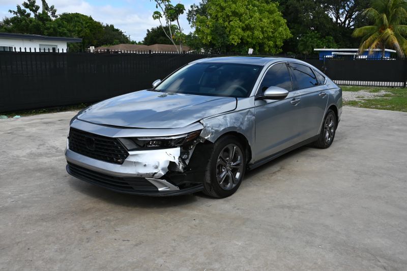 2024 Honda Accord - photo 2