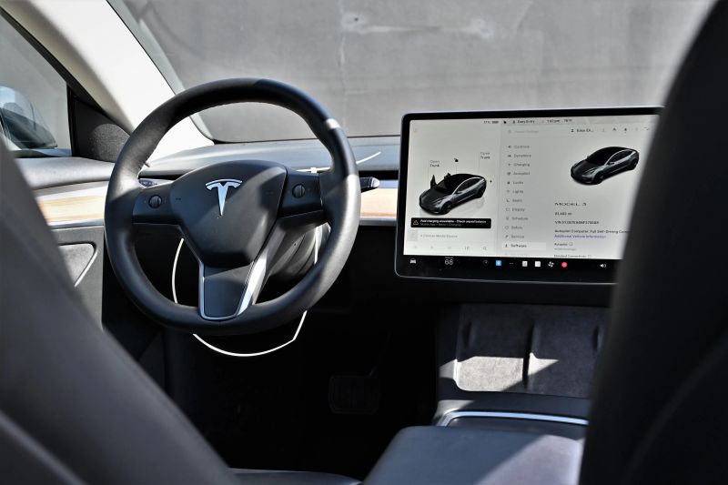 2022 Tesla Model 3 - photo 11