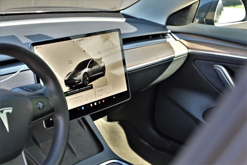 2022 Tesla Model 3 - photo 14