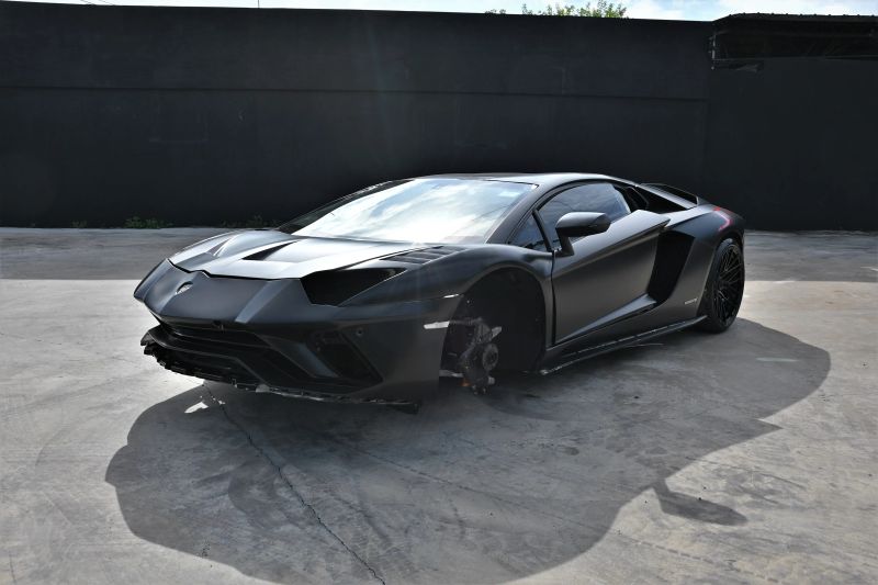 2018 Lamborghini Aventador - photo 2