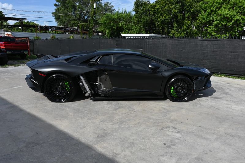 2018 Lamborghini Aventador - photo 6