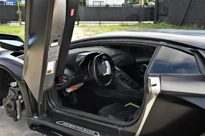 2018 Lamborghini Aventador - photo 8